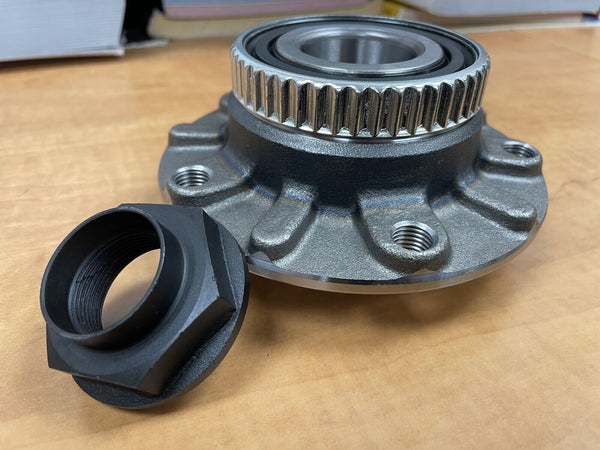 BMW   Z3 Z4  E36 E85  FRONT WHEEL BEARING HUB NEW