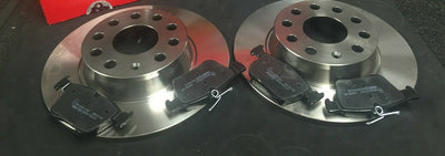 VW GOLF MK7 2.0TDi BLUEMOTION 150BHP REAR BRAKE DISC PAD REAR SET 272MM next day