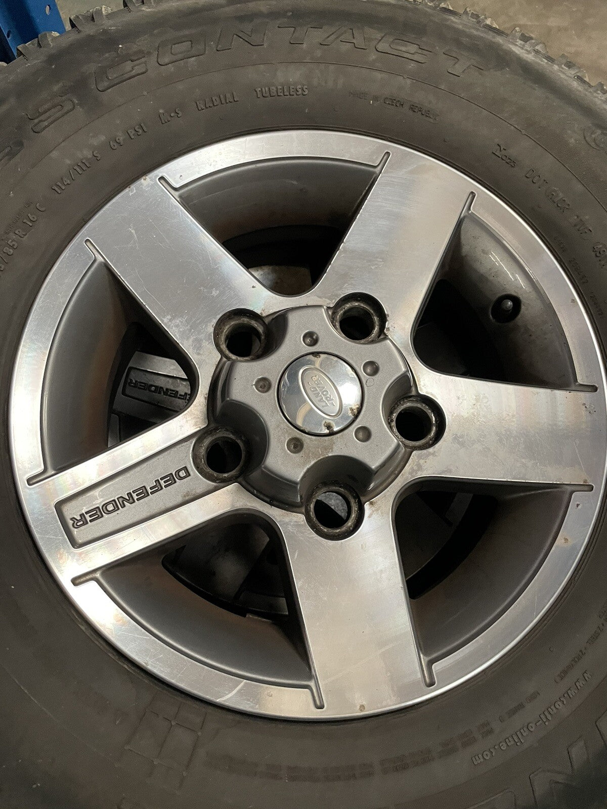 1 X FOR LAND ROVER DEFENDER SVX ALLOY WHEEL CROSS CONTI 235/85/16 C 8/9mm TREAD