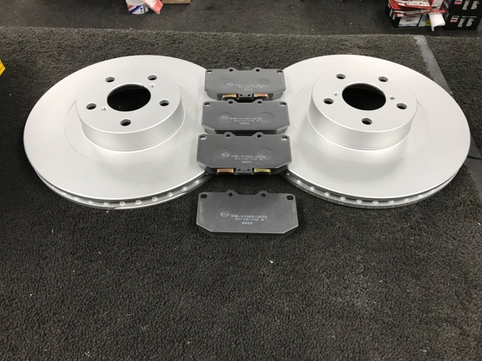 FOR IMPREZA WRX TURBO 2.5 HAWKEYE  FRONT BRAKE DISCS & PADS