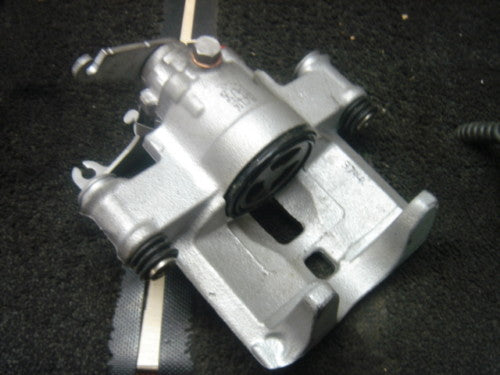 FIT FOR IVECO DAILY 2.3TD 2.8TD 3.0TD REAR BRAKE CALIPER RH OS SIDE SOLID DISC 
