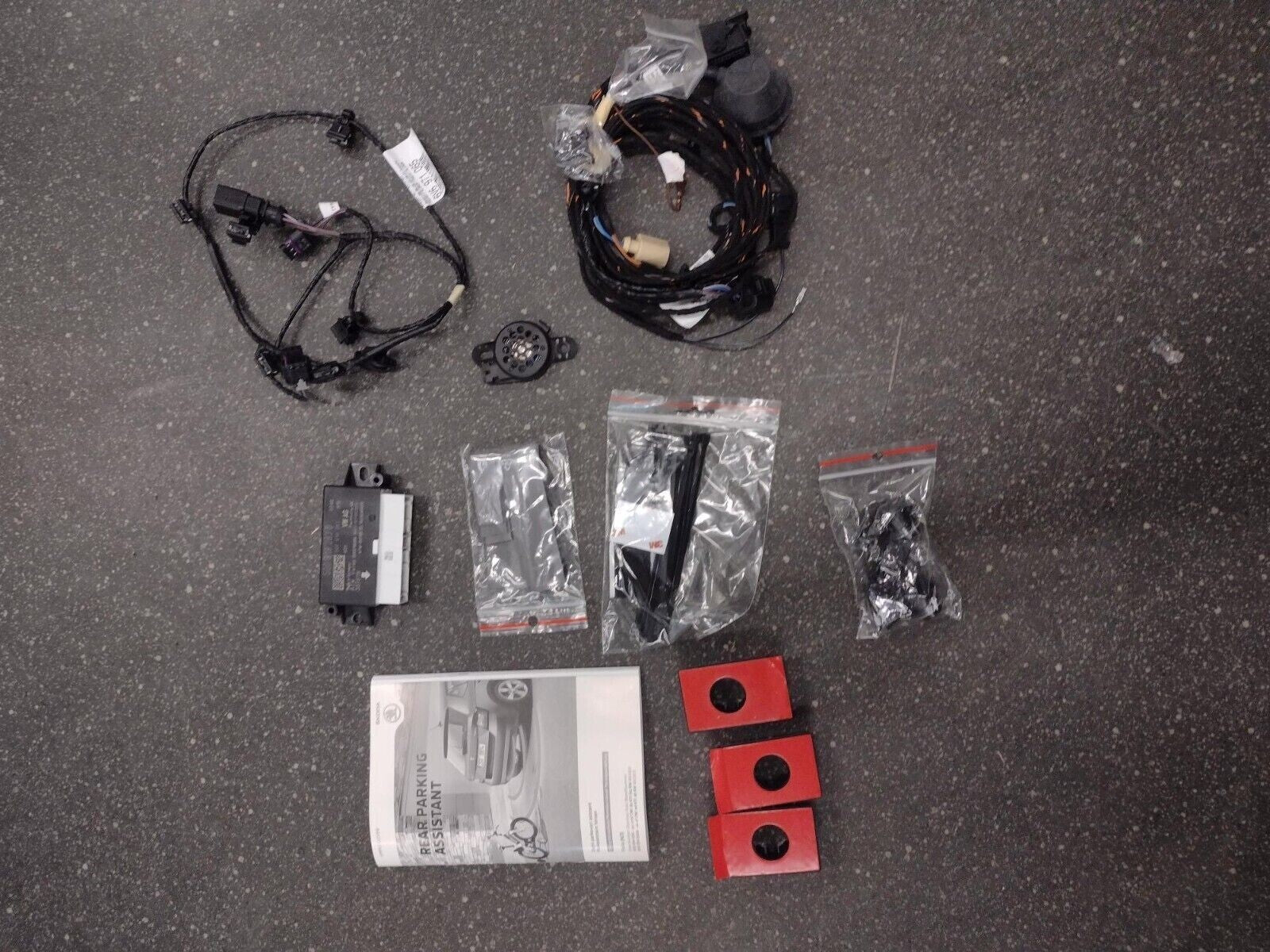 SKODA FABIA 2015 -2022 REAR PARKING SENSOR KIT 6V0054630 *GENUINE*