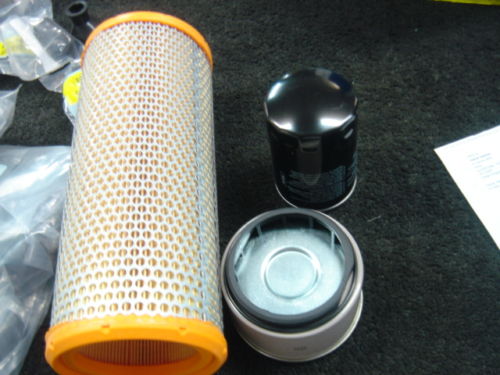 FOR CHRYSLER VOYAGER 2.5TD 96-00 OIL FILTER  AIR DIESEL FUEL FILTER SERVICE KIT 