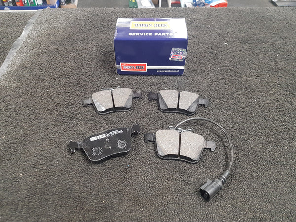 GENUINE O.E QUALITY AUDI RS3 2.5 8V 2015 ON REAR BRAKE PADS FOR TEVES CALIPERS