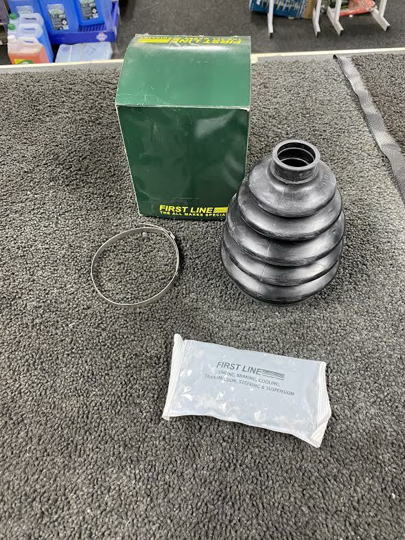 FOR AUDI A2 1.6 FSi 8Z (2000-2005) FRONT OUTER CV JOINT BOOT KIT 