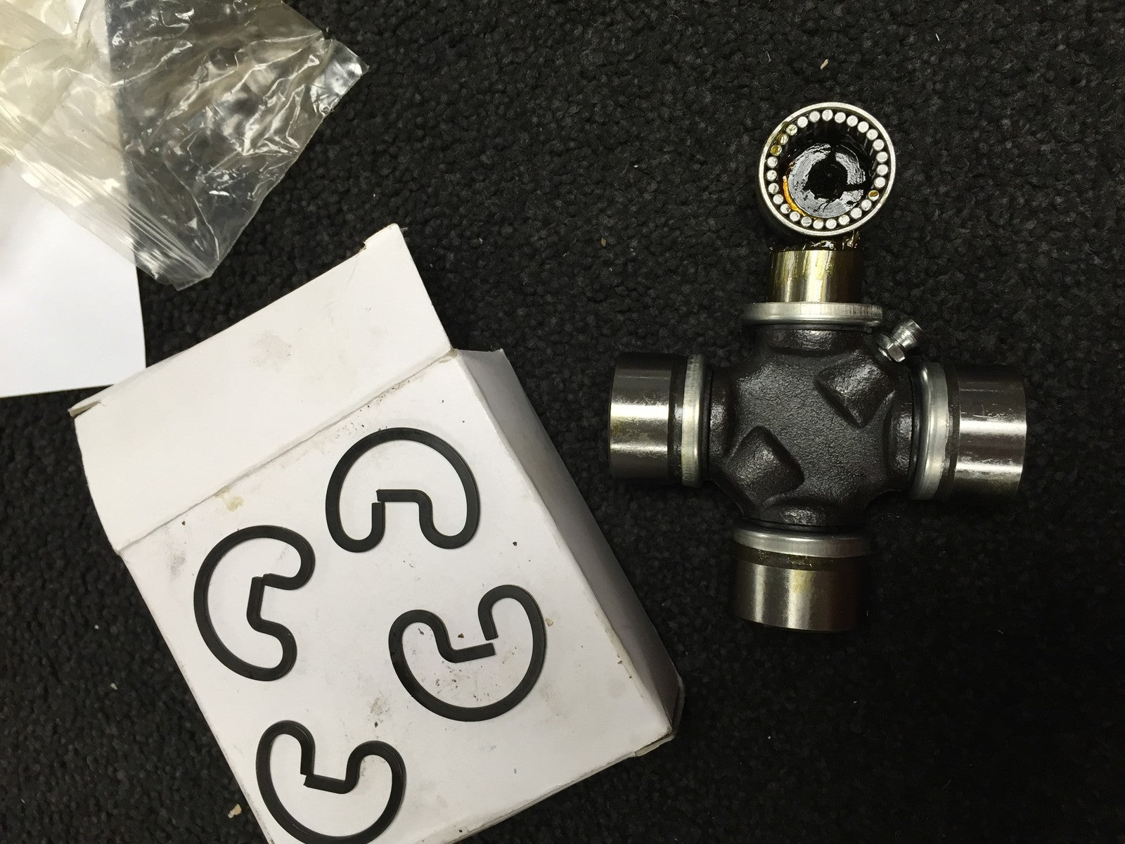 FOR NISSAN NAVARA PATHFINDER DCi FRONT PROPSHAFT UJ UNIVERSAL JOINT HEAVY DUTY