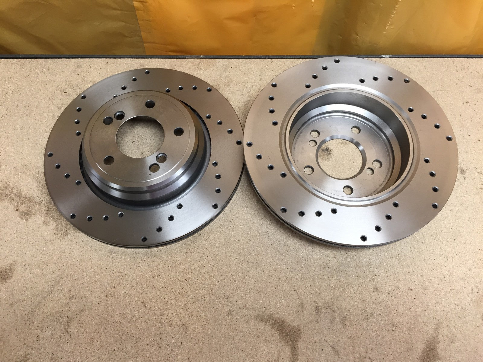 REAR BRAKE DISC CROSS DRILLED FOR BMW M3 E46 COUPE CONVERTIBLE CSL Z4M E85 E86