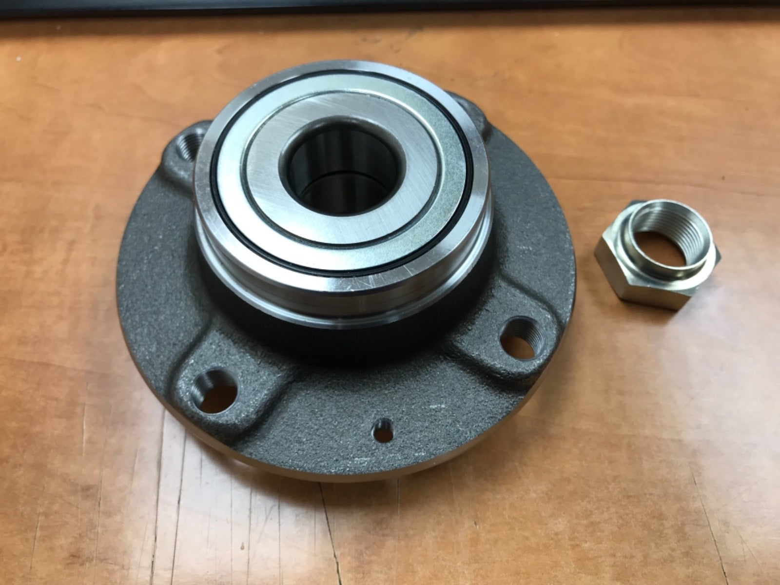 CITROEN XSARA SAXO VTR VTS PEUGEOT 106 GTi PEUGEOT 306 REAR WHEEL BEARING HUB