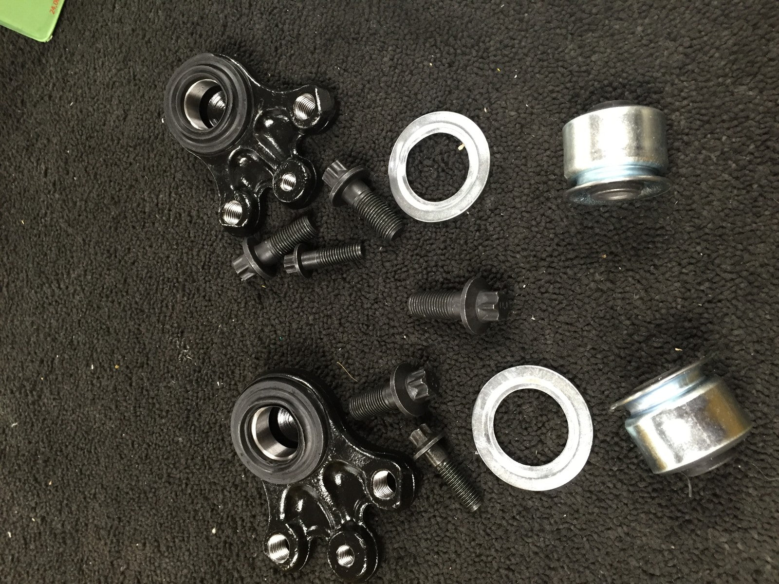 PEUGEOT 407 508 CITROEN C5 C6 BALL JOINT LOWER ARM HUB CARRIER PIVOT BUSH PAIR