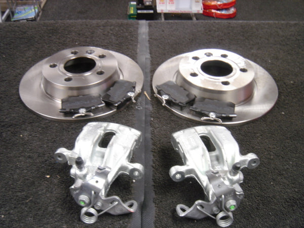 FORD KUGA FOCUS ST MK2 2.5 ST REAR BRAKE DISCS WITH  PADS AND BRAKE CALIPERS
