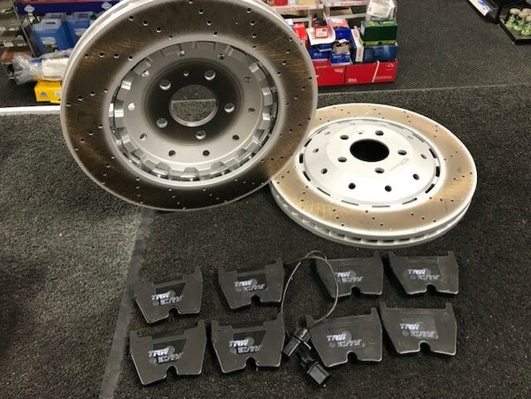 FOR AUDI R8 CROSS DRILLED 2 PIECE BRAKE DISC APEC BRAKE PAD FRONT REAR 365/356mm