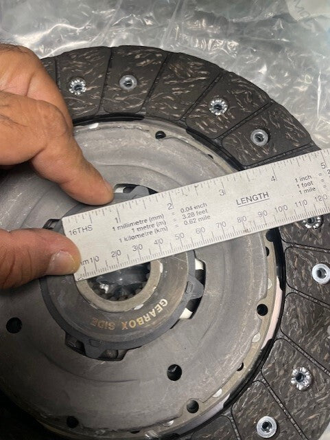 LUK CLUTCH KIT BMW 120D F20 220D F23 F32 320D F31 F32 F36 E90 E91 E92 E93  420D