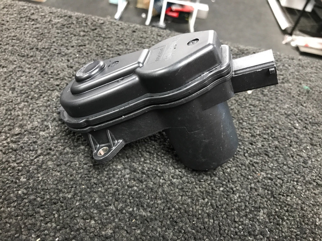 AUDI A4 A5 Q5  REAR BRAKE CALIPER MOTOR 8K0 998 281 2007 ON MODELS
