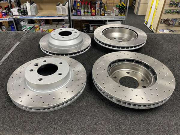 VW TOUAREG 3.0TDI V6 ALTITUDE BRAKE DISC PERFORMANCE CROSS DRILLED FRONT REAR
