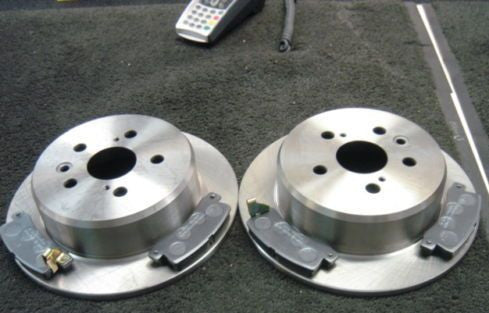FOR TOYOTA CELICA 1.8ST 1995-99  REAR BRAKE DISCS & PADS 