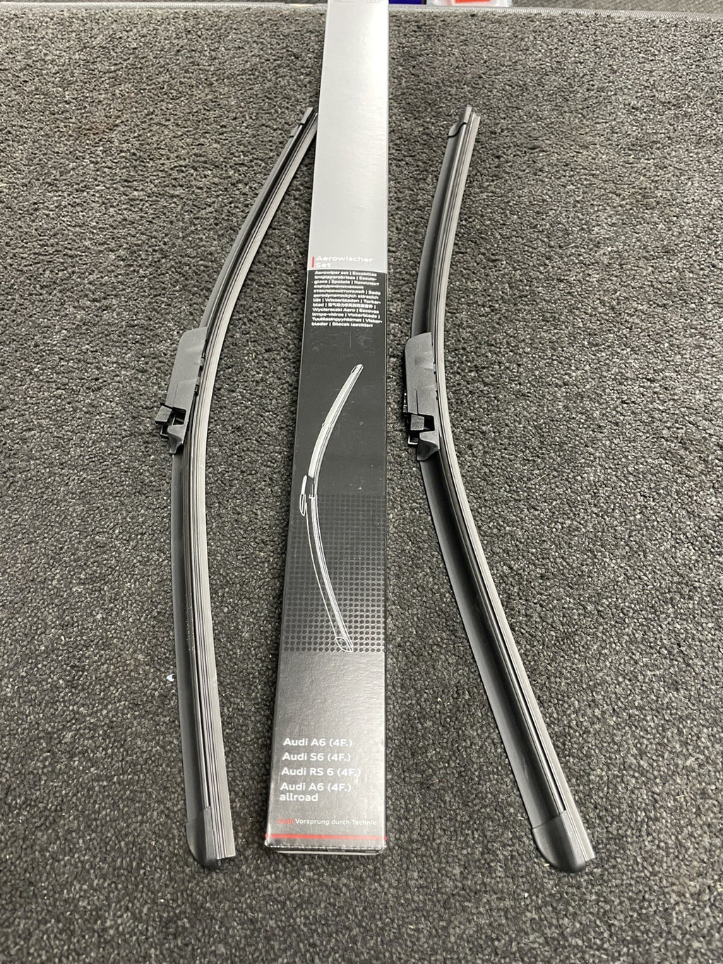 2 GENUINE AUDI FRONT WIPER BLADES A6 RS6 S6 ALLROAD 4F C6 2006-11 4F2998002A