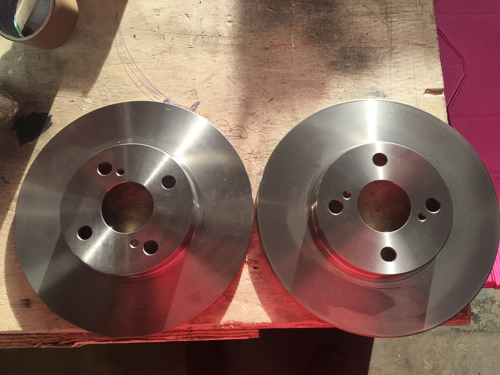 FOR LEVIN 1.6i Coupe BZR,BZV AE111 9500 FWD Rear Brake Discs Pair brand new 
