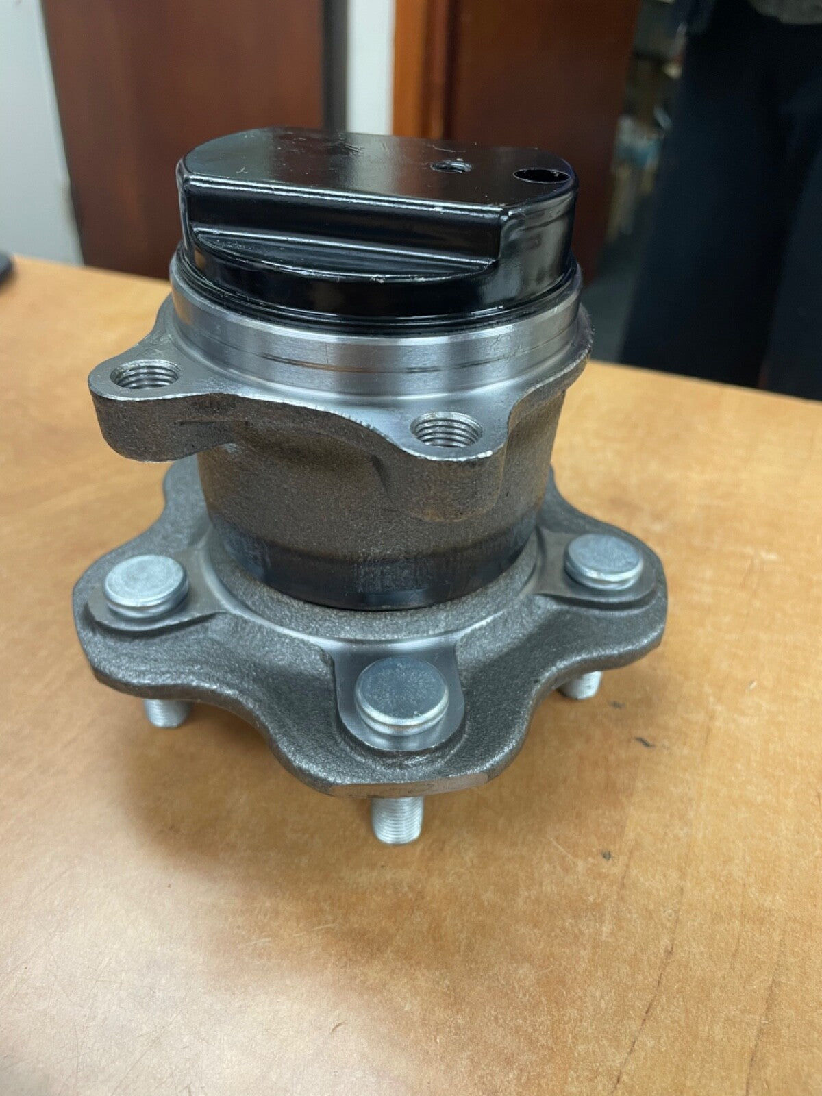 FOR NISSAN X-TRAIL  XTRAIL QASHQAI KOLEOS WHEEL BEARING HUB REAR 2WD
