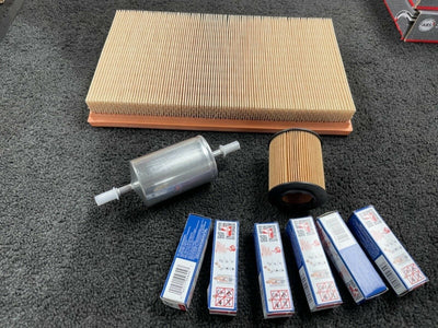 VAUXHALL VECTRA 2.5 V6 OIL AIR FUEL FILTERS SPARK PLUGS