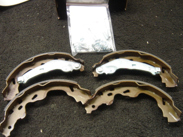 FOR TOYOTA AYGO TOYOTA YARIS REAR BRAKE SHOE BRAKE SHOE FITTING KIT DRUM MODELS