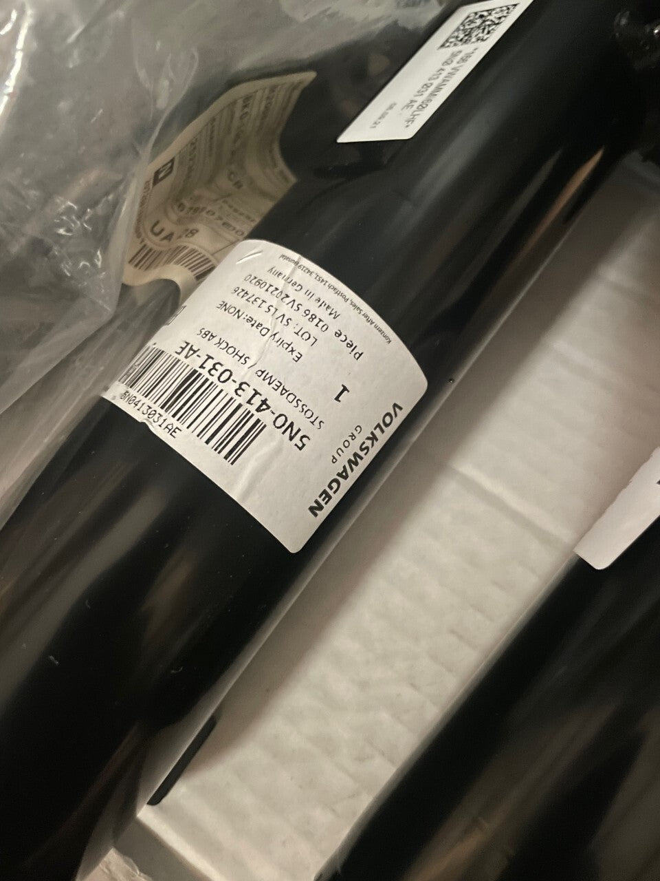AUDI Q3 2012-2018 FRONT SHOCK ABSORBER 5N0413031AE *GENUINE NEW*