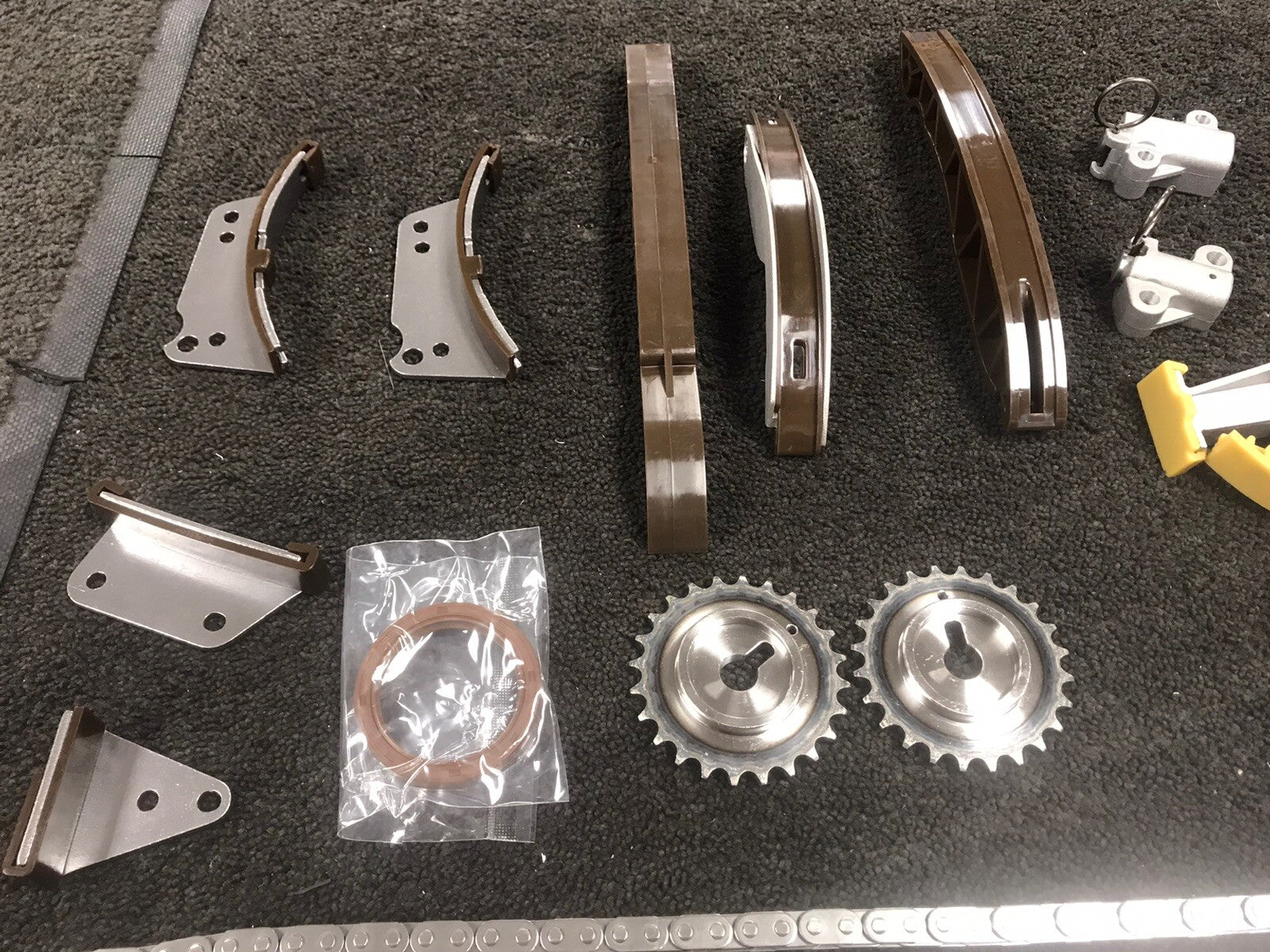 TIMING CHAIN KIT FOR HYUNDAI H1 ILOAD I800 KIA SORENTO 2.5CRDI D4CB 