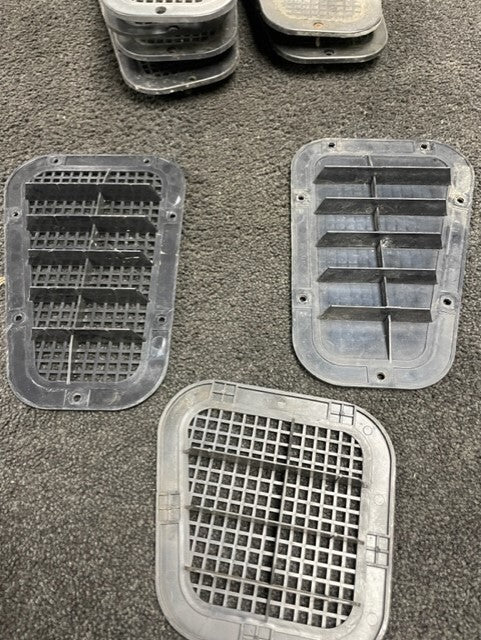 LAND ROVER DEFENDER 90 110 130 200 300 TDI TD5 WING TOP SIDE GRILL VENTS SET