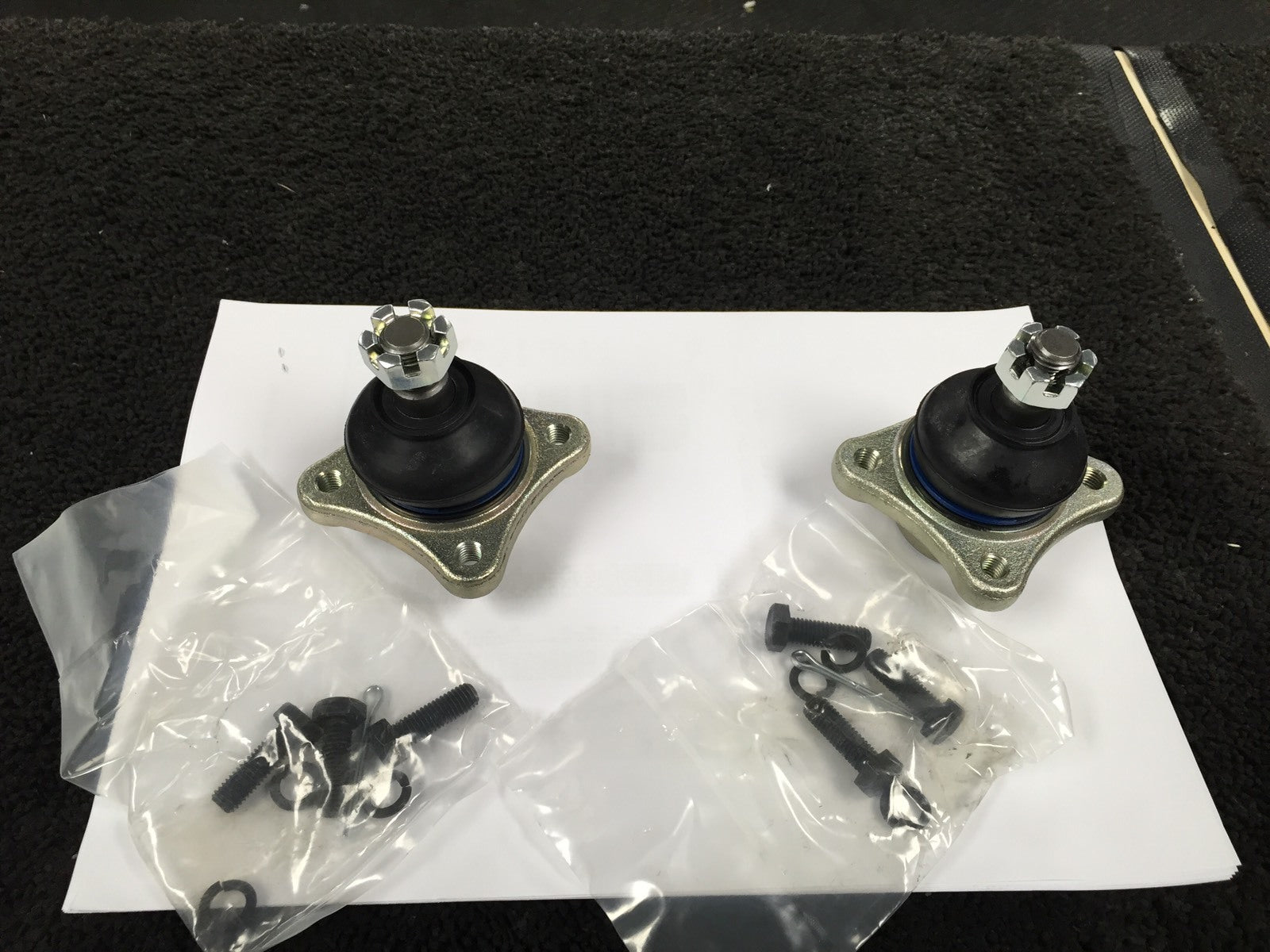 FOR MITSUBISHI L200 2.5TD WARRIOR LIFE ANIMAL 97-04 2 UPPER BALL JOINT WITH BOLT