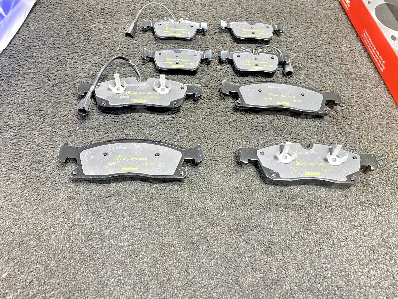 FRONT REAR PREMIUM BRAKE PADS SET+SENSORS FITMASERATI LEVANTE 3.0D V6 2016 ON