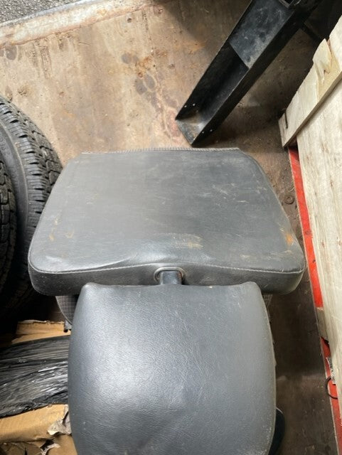 LAND ROVER DEFENDER 90 110 CSW DRIVER OS SEAT COMPLETE + BASE RUNNERS