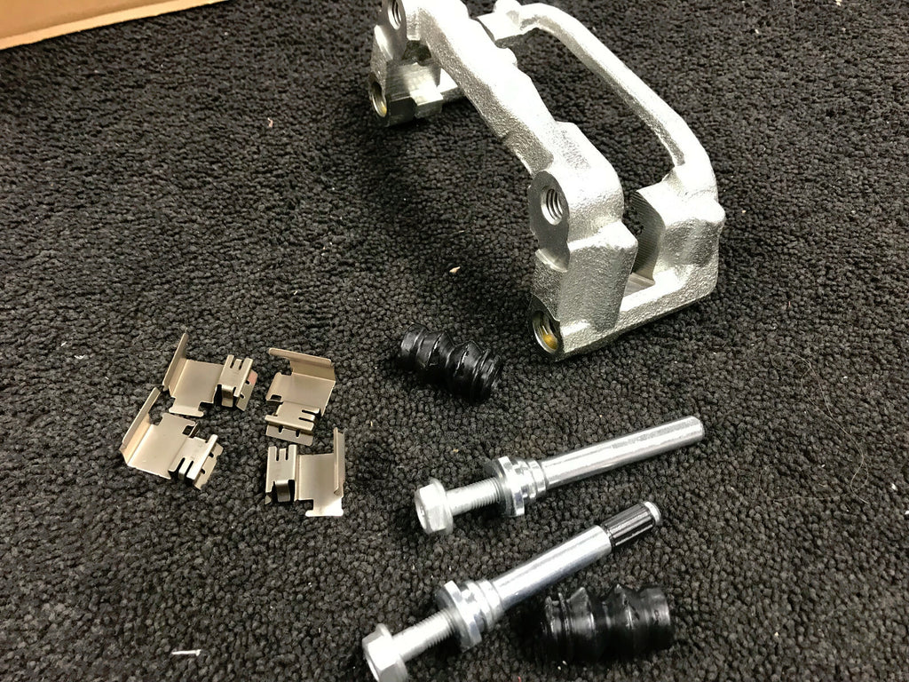 REAR RH OS BRAKE CALIPER BRACKET 1530582 TRANSIT MK7 2.2 2.4TDCi 2006-2013