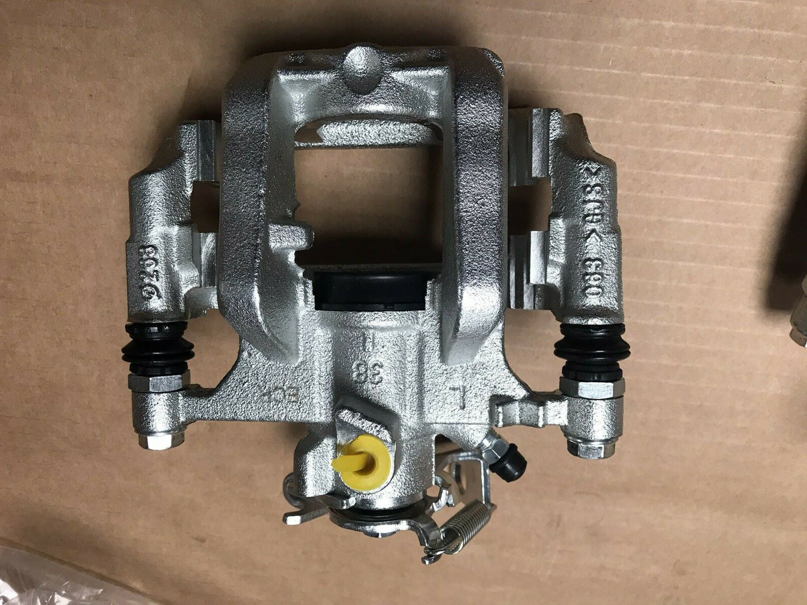 FOR VAUXHALL OPEL ASTRA J ZAFIRA REAR BRAKE CALIPER LH SIDE BRACKET SOLID DISC