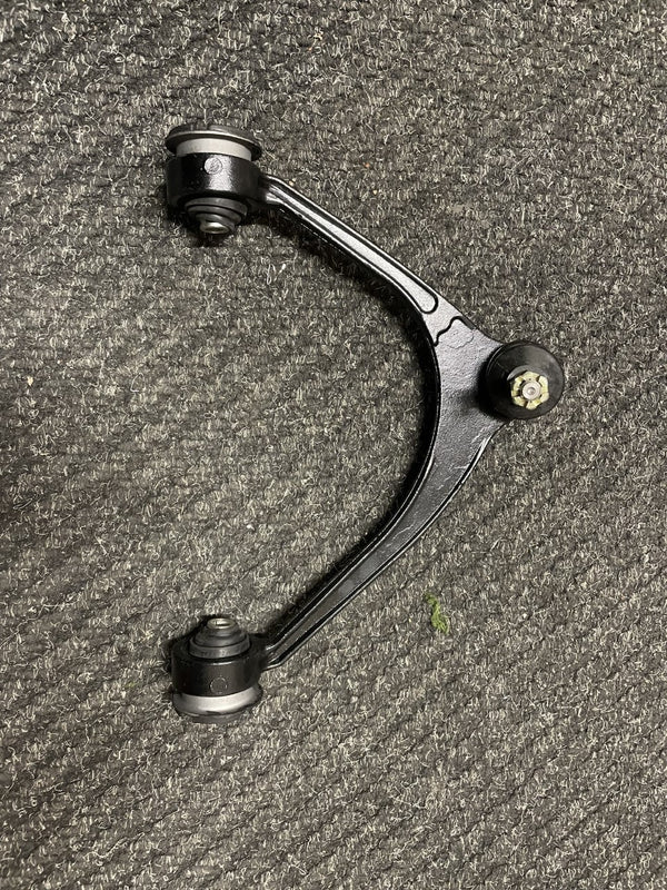 FOR LEXUS GS300 GS430 ARISTO FRONT UPPER WISHBONE CONTROL ARM  RH 48610-39085