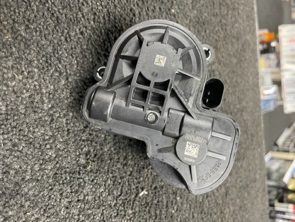 REAR ELECTRIC BRAKE CALIPER MOTOR GENUINE AUDI A3 8V Q2 VW GOLF MK7 SEAT LH 272M
