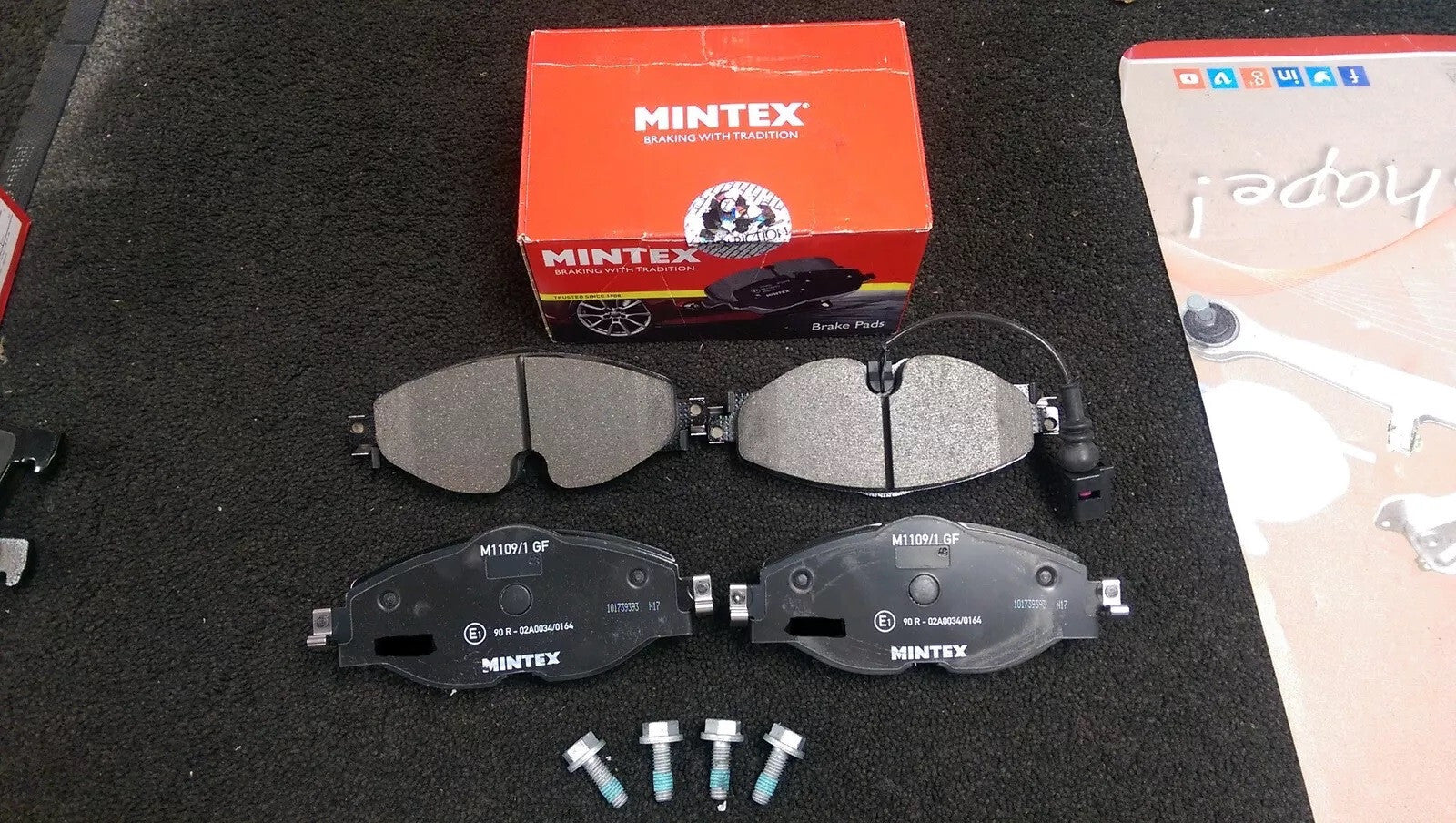 FOR KODIAQ VRS TDI DSG MK BRAKE DISC DRILLED GROOVED MINTEX BRAKE PAD FRONT REAR