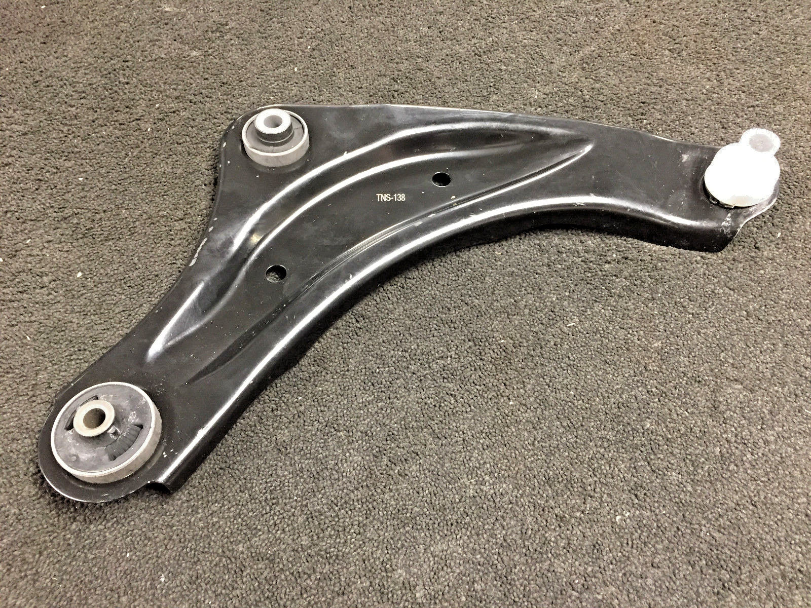 FRONT LOWER WISHBONE ARM RH FOR NISSAN JUKE DIG-T NISSAN LEAF ELECTRIC