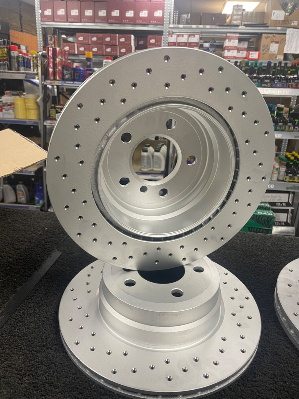 X6 XDRIVE40D M SPORT (MK2 (F16) DISCS CROSS DRILLED WITH BRAKE  FRONT REAR