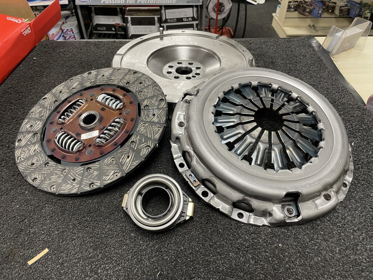 DUAL MASS FLYWHEEL CONVERSION CLUTCH KIT FOR HYUNDAI STAREX  i800 iLOAD 2.5CRD