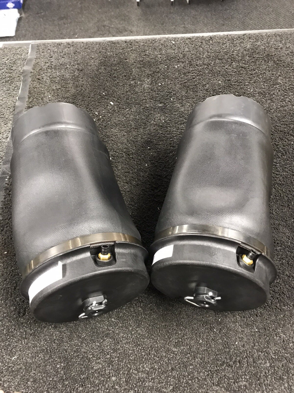 2 REAR AIR SUSPENSION AIR BAG SPRINGS RANGE ROVER L322 2002-2012 RKB500082 