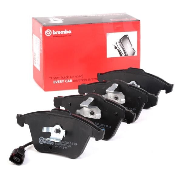 VW GOLF MK5 R32 4MOTION BRAKE PADS BREMBO FRONT REAR