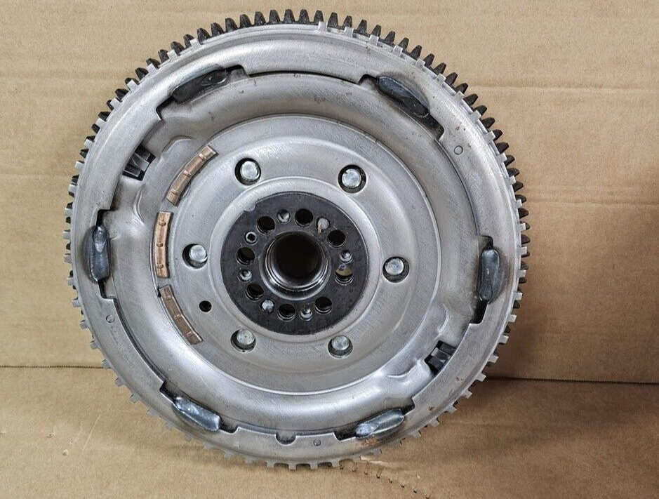 DUAL MASS FLYWHEEL FOR NISSAN NAVARA D40 PATHFINDER R51 2004-2010 415036310 usa