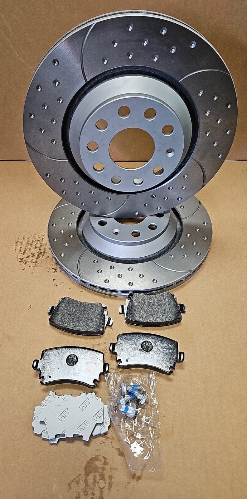 A3 S3 QUATTRO GROOVED DIMPLED BRAKE DISC MINTEX PADS