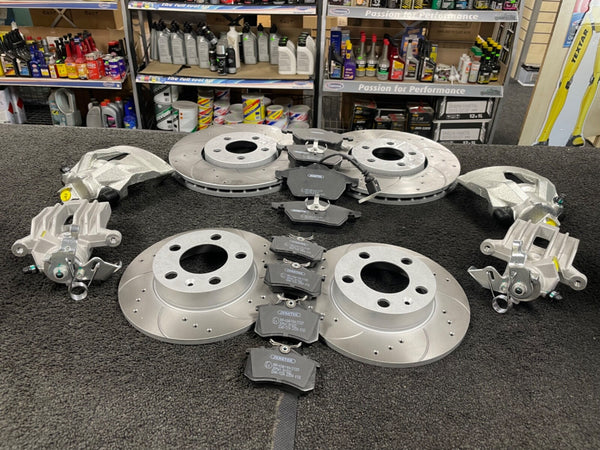 FOR GOLF GT TDI MK4 DRILLED GROOVED DISCS PADS CALIPERS FRONT AND REAR