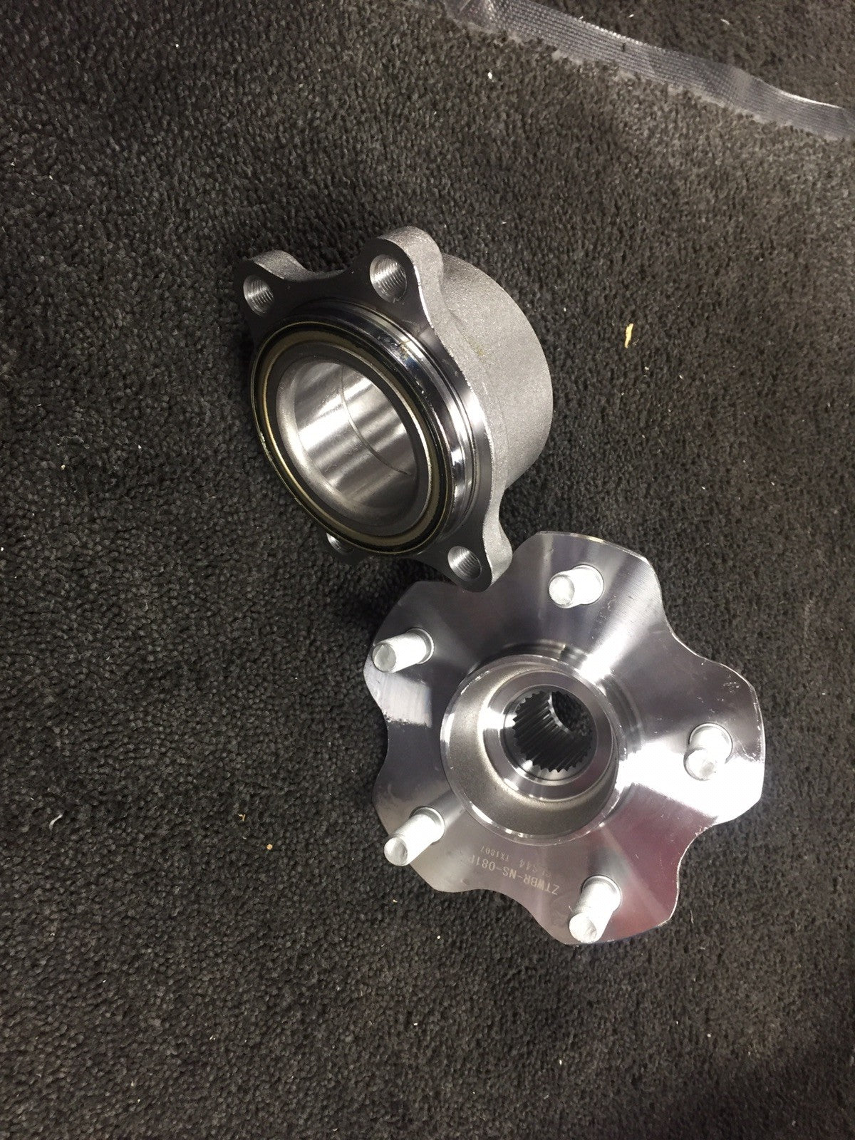 REAR WHEEL BEARING HUB FLANGE WITH BEARING FOR NISSAN ELGRAND E51 2001-2010