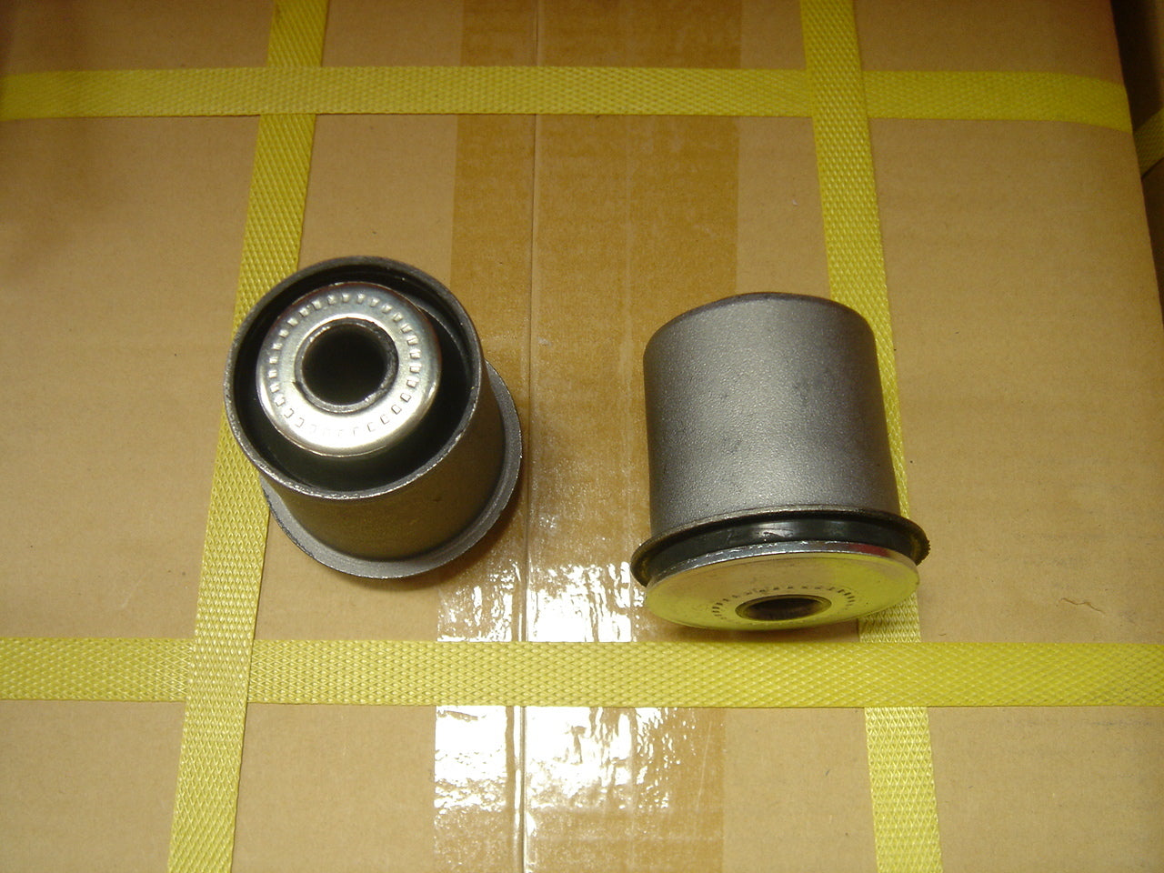 FOR TOYOTA LANDCRUISER AMAZON 4.2TD 4.7 V8  UPPER WISHBONE BUSH KIT  LH OR RH