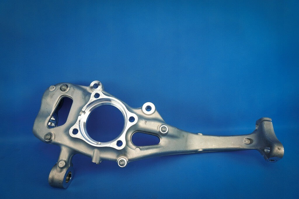 AUDI A6 A7 RS6 RS7 OS RH FRONT  SUSPENSION KNUCKLE HOUSING 4K0407254D GENUINE