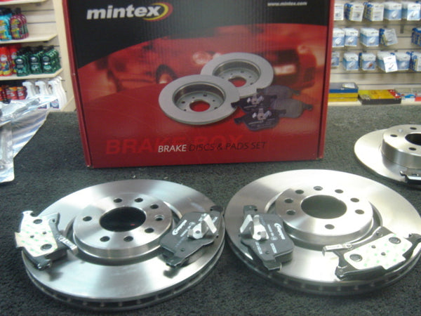 VAUXHALL ASTRA H ZAFIRA 1.9CDTI 150bhp  MINTEX BRAKE DISCS PADS 308MM