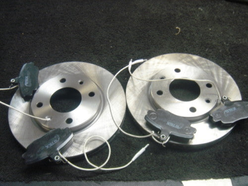 CITROEN ZX  XSARA SAXO FRONT VENTED BRAKE DISCS  PADS LUCAS