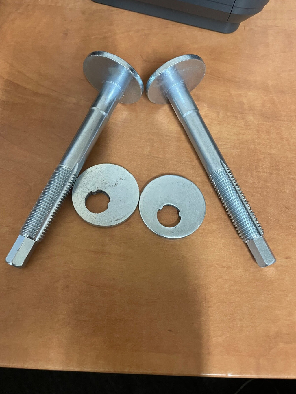 For Range Rover Sport Front Lower Wishbone Mount Bolt Set