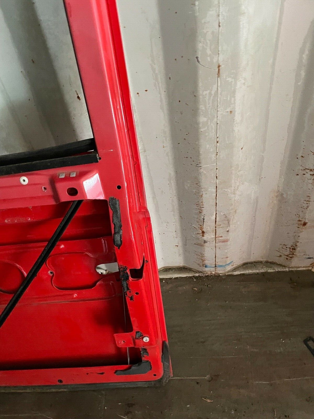 FRONT DOOR RH DRIVER SIDE LAND ROVER DEFENDER 90 110 TDCI TD5 RED ROUND TOP